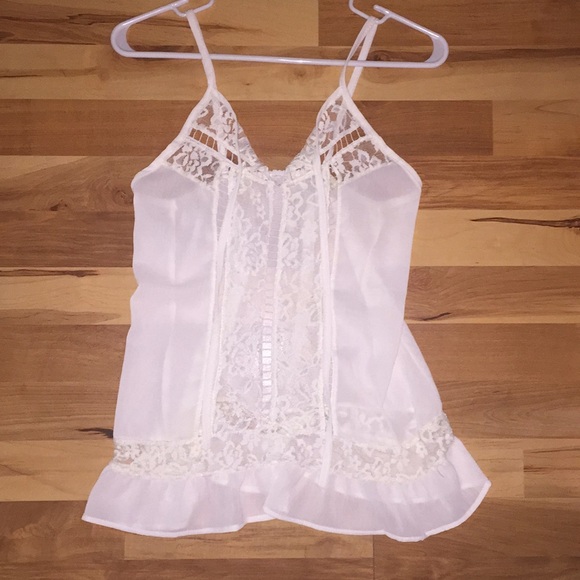 White tank top - Picture 1 of 3